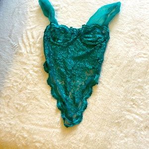 Women’s Lingerie